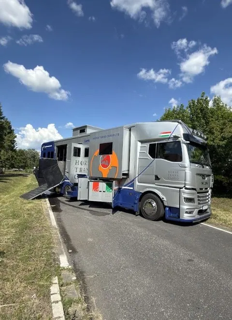 Automation for a bespoke motorhome truck – image 1